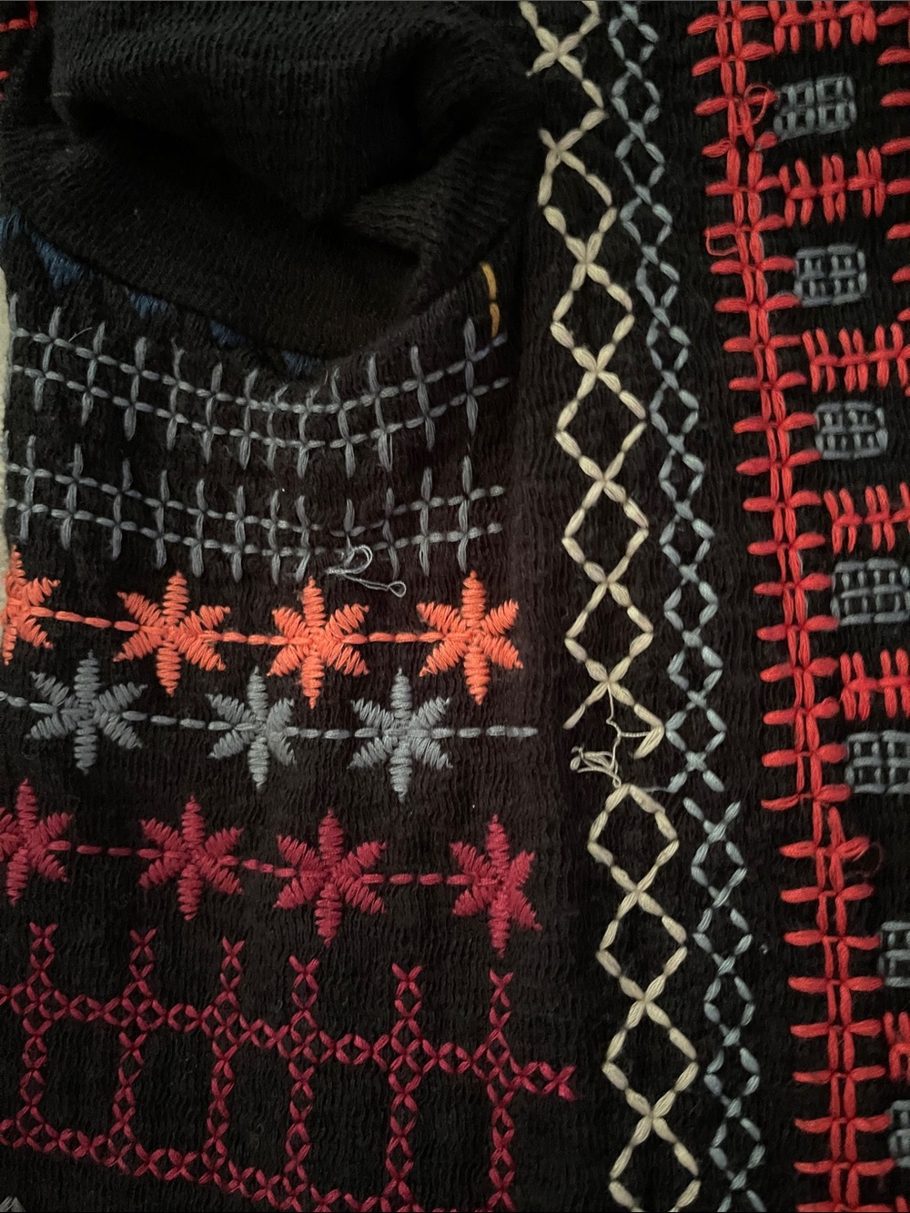Crochet cardigan hooded sweater Women’s XS black 19 x 39.5 approximately - Picture 4 of 6